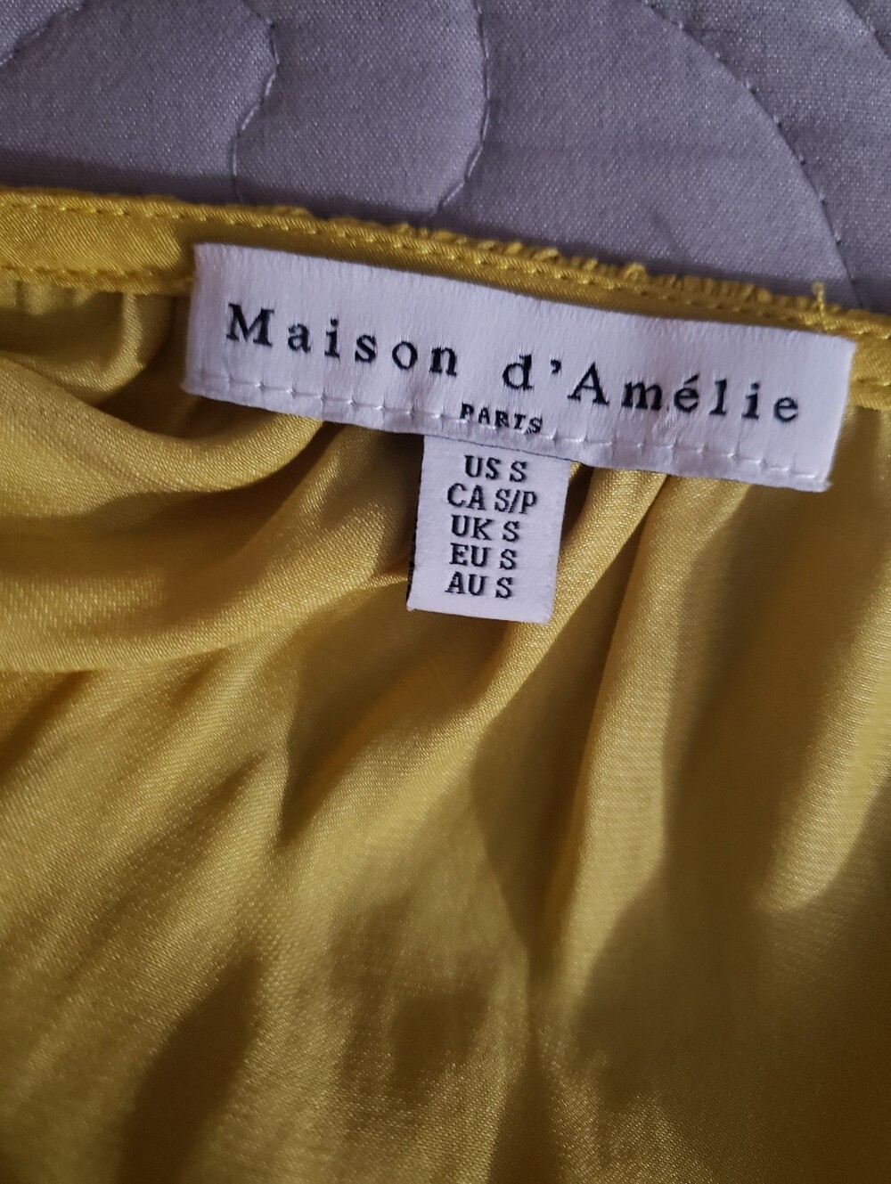 Maison D'Amelie Long Sleeve Vneck Blouse - Picture 6 of 7
